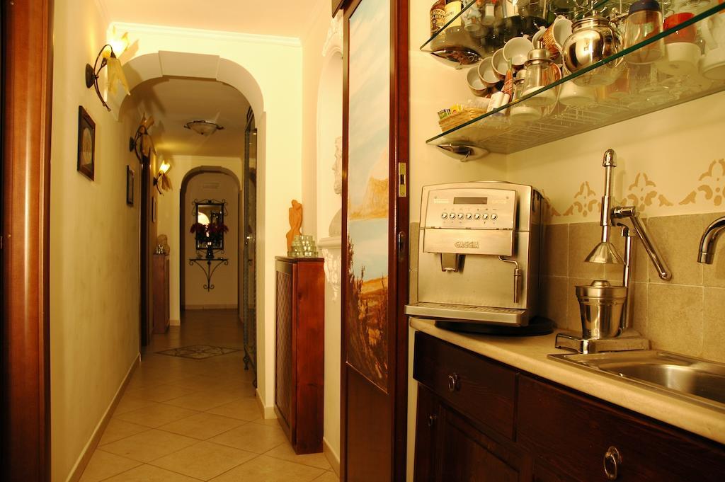 B&B Art Suite Principe Umberto Neapel Exteriör bild